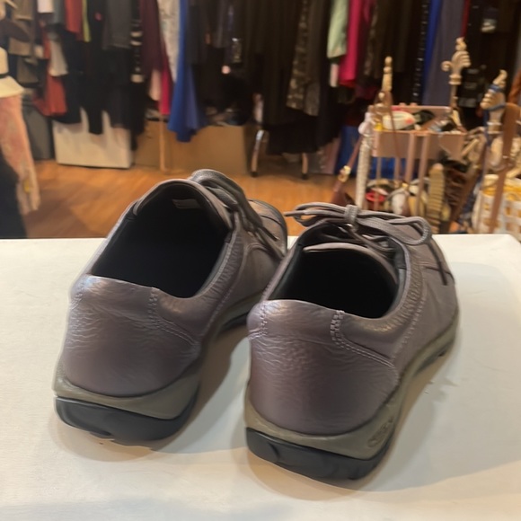 COPY - Keen leather runners - Picture 2 of 6